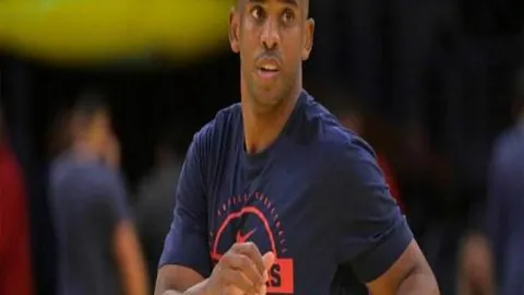 大乐透期号专家推荐：友谊赛阵容速变，数据捕捉关键